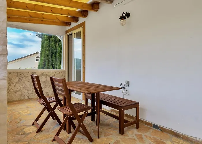 Fotini Paleokastrítsa